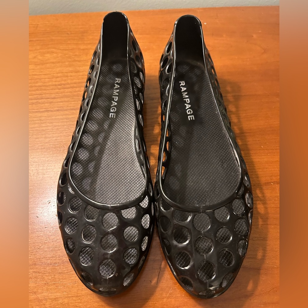 Women’s Black Jelly Shoes size 6 (37)